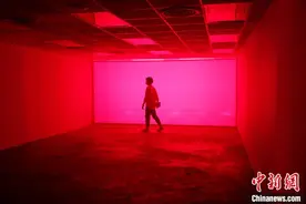 灯光艺术闪耀曼谷梦幻夜图片