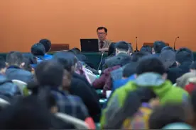 突击培训变味、形式主义抬头：警惕学习培训成基层新负担图片