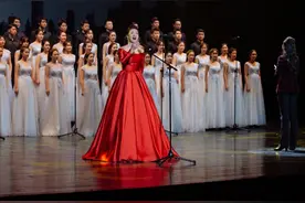 华师大师生同唱《我的祖国》，纪念特殊的2020年图片