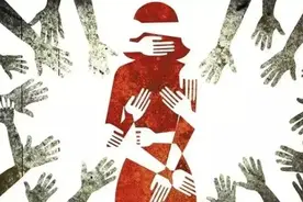 印度嗜赌男子强迫妻子与他人发生性关系，不服从就泼硫酸图片