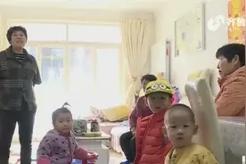 小区改造集中供暖，交钱半年没完工，大冬天没暖气，业主冻得够呛视频封面