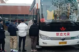前两天，学校七百多人竟然都做了这件事！图片