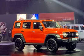 WEY品牌首款硬派SUV坦克300上市，17.58万元起售图片