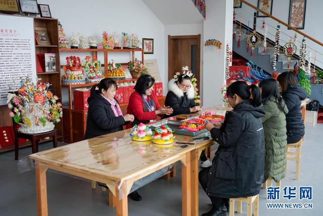 小面团塑出幸福花