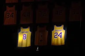 重回三年前，如今只剩他的球衣安在