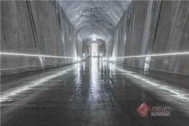 世界最大无压泄洪洞群——白鹤滩水电站泄洪洞主体工程顺利完工图片