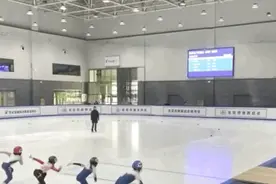 8岁女孩摔了一跤，却获500万赞图片