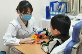 教你用科学的方法学说话——我区推进儿童言语（语言）障碍康复评估和治疗工作图片