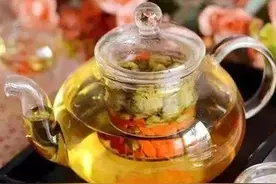 菊花茶、金银花、胖大海……养生茶不能乱喝，喝错竟成伤身利器图片