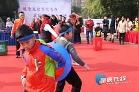 岳麓区阳明山庄社区：党员群众齐上阵 健康共庆邻里节图片