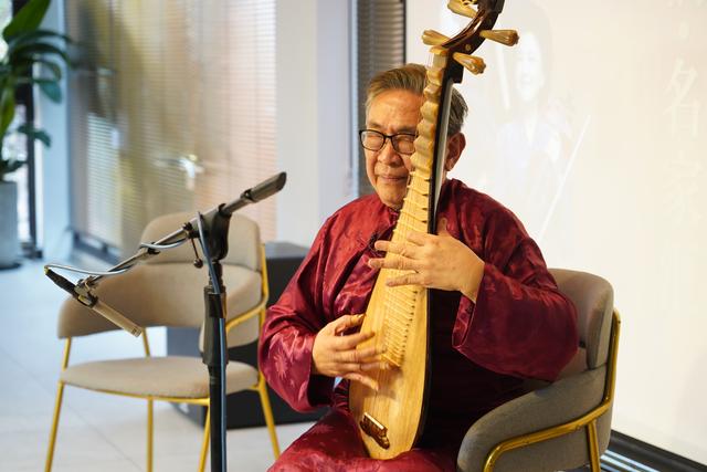 ������̸���ã���Ҫ�ȱ��˳Ը���࣬����̨�ϲ��ܺ���ôһ��