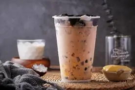 柳州一保洁员喝了一杯奶茶后突然去世，调查结果来了图片