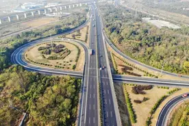 全线双向六车道，浙苏大通道告别拥堵，杭宁高速公路改扩建工程今日正式通车图片