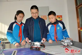 天水市两名小学生获“2020世界机器人大赛”青少年组一等奖图片