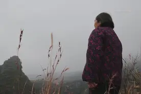 有爱！贵州老奶奶自编山歌唱给帮扶干部图片