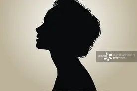 “你妻子偷汉了”，山东男子收到匿名短信，发现妻子出轨多人后，夫妻合谋拍下情夫不雅视频勒索钱财图片