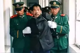 用证据之锤击碎劳荣枝的“虚假表演”图片
