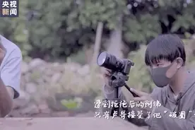“老二次元”匠人走红！72岁的他，如何获粉百万？图片