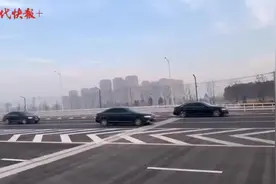 南京江心洲大桥通车后首个工作日，应天大街隧道早高峰少堵了一个小时图片
