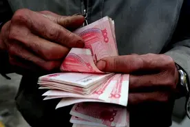 农民工工伤获赔180万，90万给律师，这收费不合理，风险代理收费比例不能超过30%图片