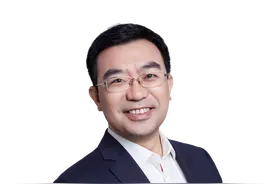 上海交通大学安泰经济与管理学院教授何帆：真正能够拯救世界经济的，不是政策，而是新一轮技术革命图片