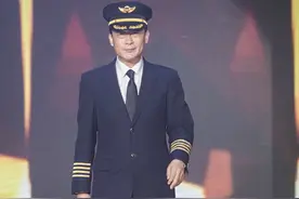 同事忆南航英雄机长：关照后辈下属为人和善，事发前刚做体检图片