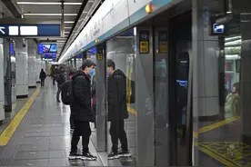 市民朋友请注意！北京这31座地铁站早高峰限流图片