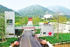 太行山下：大型“军事体验园”惊艳全国图片