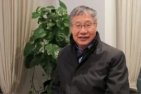 未来科学大奖获奖者彭实戈：数学不是出题难为人，是帮人解决难题图片