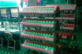 前苹果工程师分享的老照片展示了2007年初代iPhone的生产线图片