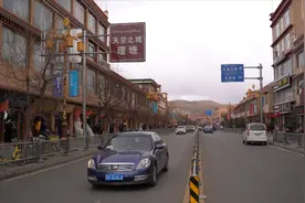 被看见的丁真和等待被看见的理塘图片