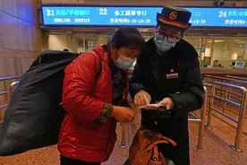 转发！这些旅客可以购买春运火车票啦图片