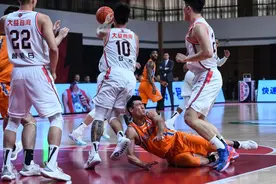 CBA第二阶段：上海久事117：92广东东莞大益图片