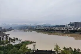 诗在巴山蜀水中图片