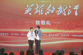 “骑行女孩”现场讲述逆行回汉路，再选择一次，我还是会奔赴岗位图片