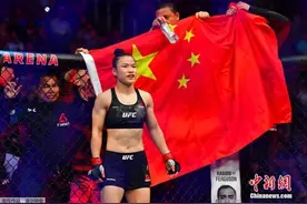 实至名归！张伟丽卫冕战获评“UFC年度最佳比赛”图片