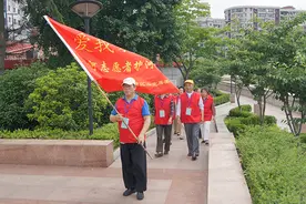 苏州河畔的老人们：半生傍水而居，十年志愿护河图片