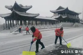 即墨：寒潮来袭城乡公交停运，多部门联动迎战冰雪图片