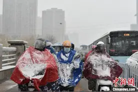“霸王级”寒潮来袭：江苏多市紧急发布停课、弹性上课通知图片