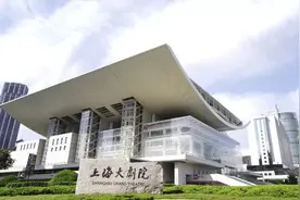 四月观演指南来啦！戏很多，到时候一起来看吧图片