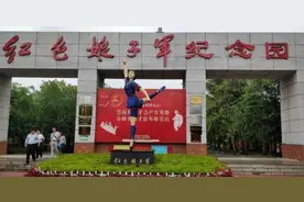 刘文韶逝世，“红色娘子军”的称号因他响彻大江南北图片