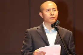 毕飞宇当选新一届江苏省作协主席图片