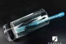 旧牙刷千万不要扔！轻轻一烧，就能把家里收拾得干干净净图片