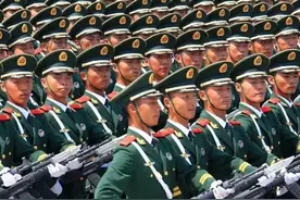 中央军委印发《现役军官管理暂行条例》及相关配套法规图片