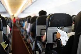 泰国民航局禁止乘客在飞机上饮食图片