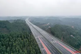司机注意！成宜昭高速公路S4全线服务区不提供加油服务图片