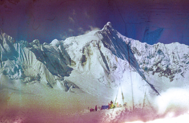留在云南20年，寻找17位队友的遗骨｜梅里雪山山难30周年
