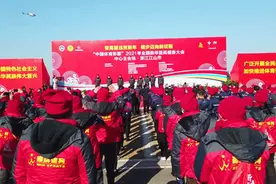 2021，中国登山再攀高峰图片
