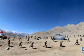丹心昭天山——新疆军区某红军师牢记嘱托锻造忠诚劲旅记事图片