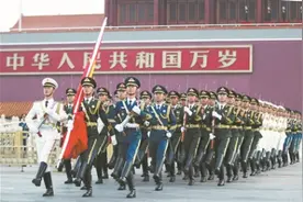 仪仗兵的平凡世界图片